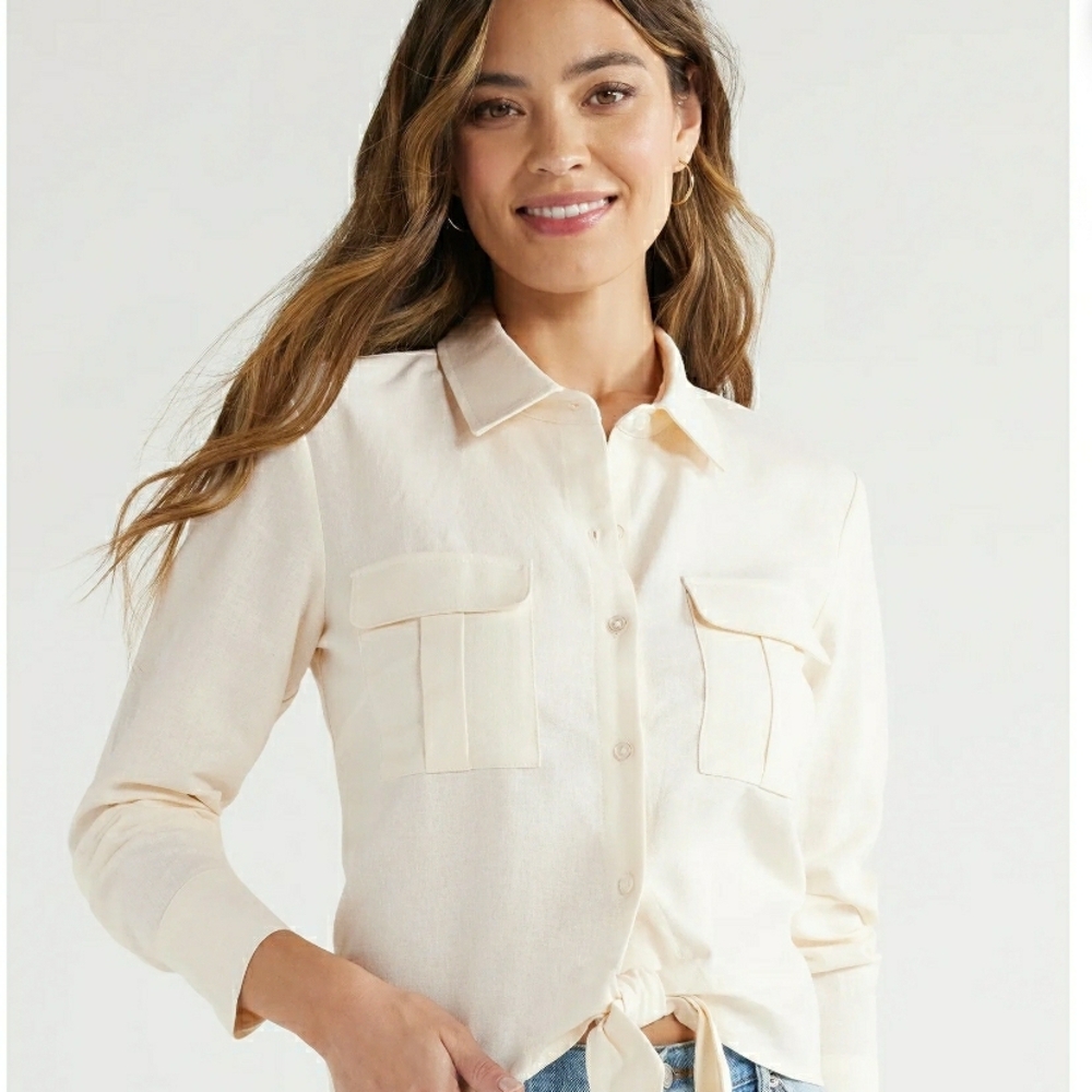 Sofia vergara Cream Tie-Hem Button Down Size XXL